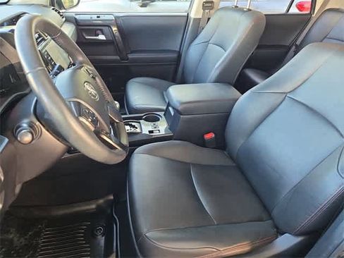 Used 2020 Toyota 4Runner TRD Off-Road Premium image 2