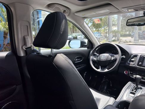 Used 2022 Honda HR-V EX-L image 17