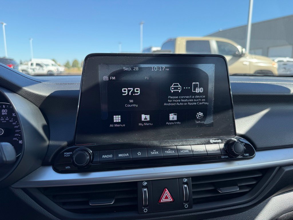 Used 2020 Kia Forte LXS FWD image 17