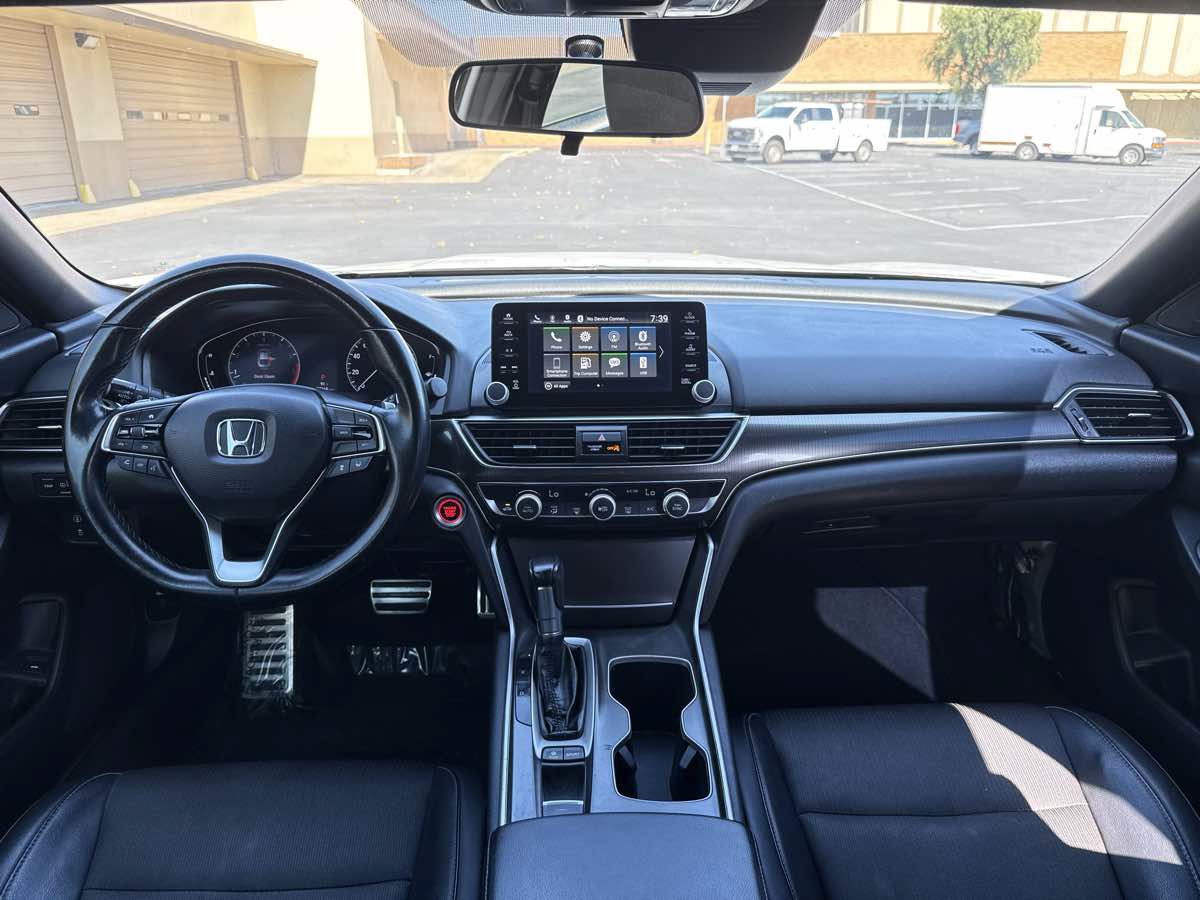 Used 2018 Honda Accord Sport image 15