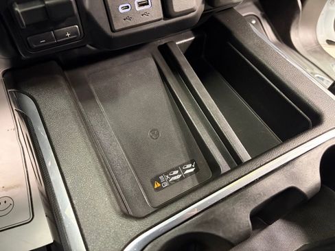 Used 2021 GMC Sierra 2500 AT4 w/ AT4 Premium Plus Package image 22