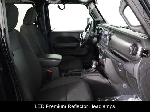Used 2023 Jeep Wrangler Unlimited w/ Cold Weather Group AWD/4WD image 18