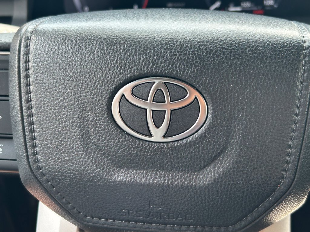 Certified 2025 Toyota 4Runner Platinum AWD/4WD image 45