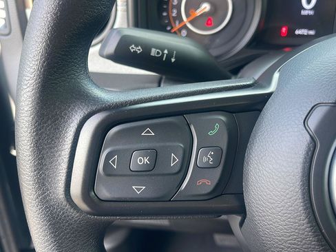 Used 2025 Jeep Gladiator Sport AWD/4WD image 15