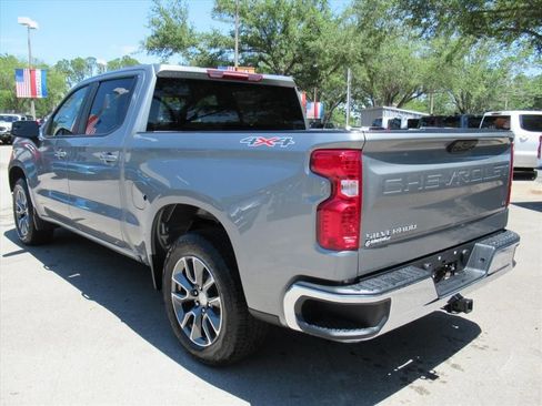 Used 2024 Chevrolet Silverado 1500 LT AWD/4WD image 5