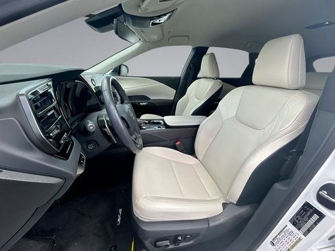 Used 2024 Lexus RX 350 FWD w/ Technology Package image 4