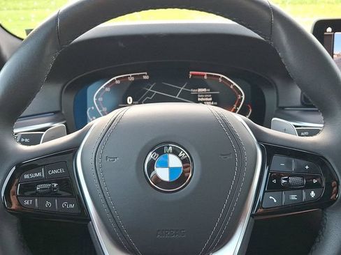 Used 2022 BMW 530i xDrive w/ Premium Package AWD/4WD image 22
