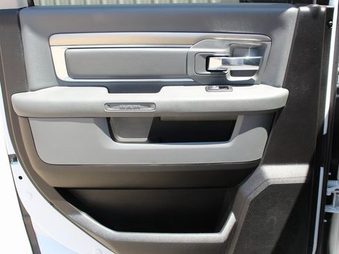 Used 2018 RAM 2500 Big Horn image 18