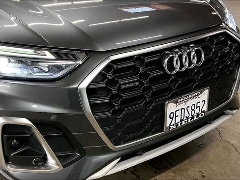 Used 2023 Audi Q5 2.0T Premium w/ Convenience Package image 32