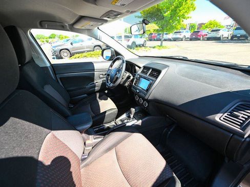 Used 2018 Mitsubishi Outlander Sport LE FWD image 23