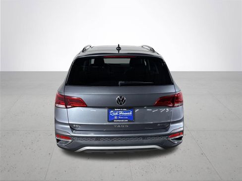 Certified 2023 Volkswagen Taos SEL AWD/4WD image 7