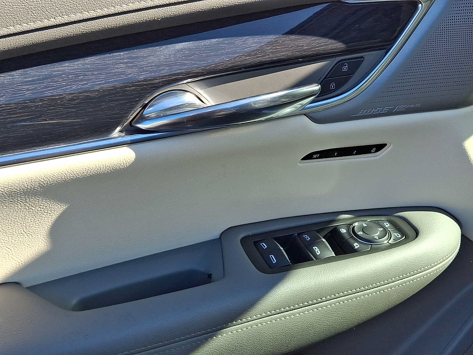 Used 2020 Cadillac XT6 Premium Luxury FWD image 13