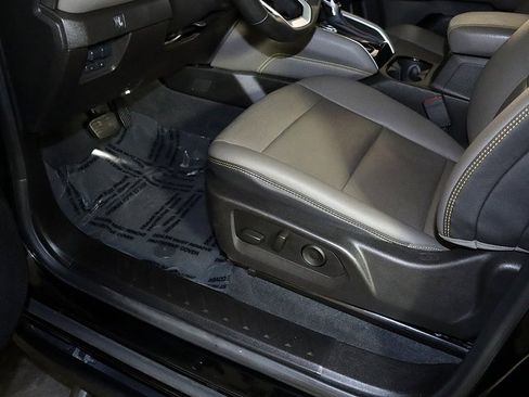 Used 2024 Chevrolet Colorado ZR2 w/ ZR2 Convenience Package III image 28