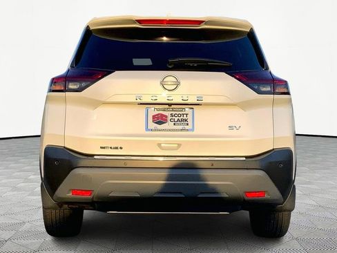 Used 2023 Nissan Rogue SV w/ SV Premium B Package image 6