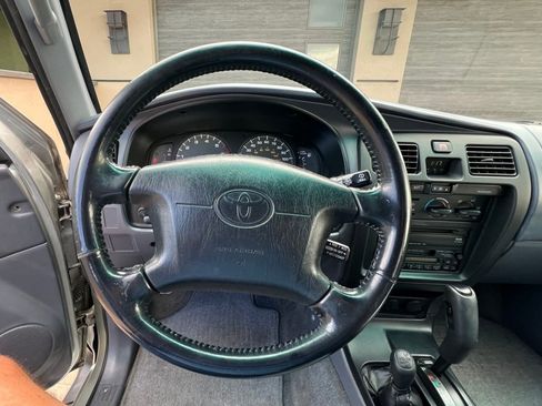 Used 1999 Toyota 4Runner SR5 AWD/4WD image 4