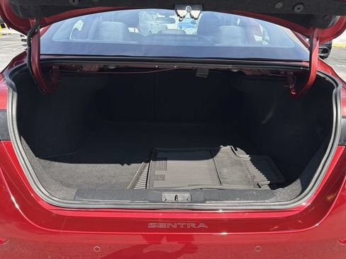 Used 2025 Nissan Sentra SV FWD image 30
