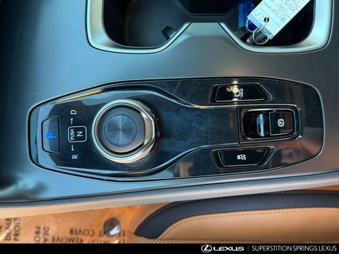 Certified 2023 Lexus RZ 450e Premium image 27