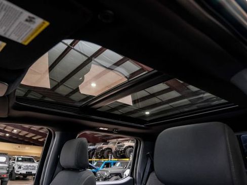 Used 2022 Ford F150 XLT w/ Equipment Group 302A High image 15