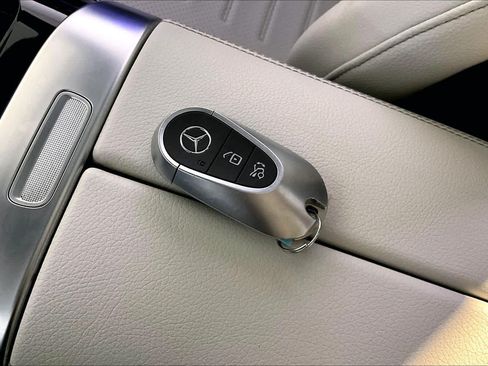 Used 2023 Mercedes-Benz GLC 300 4MATIC image 15
