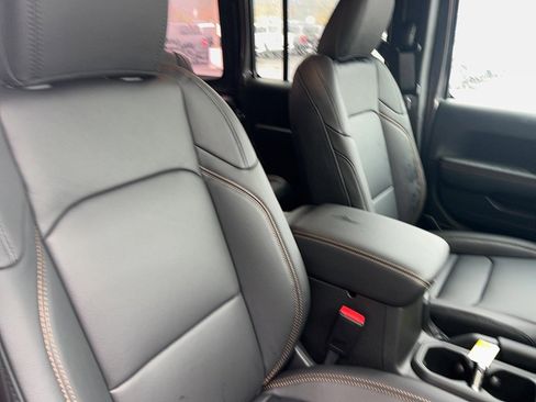 New 2026 Jeep Wrangler Unlimited Sahara image 33