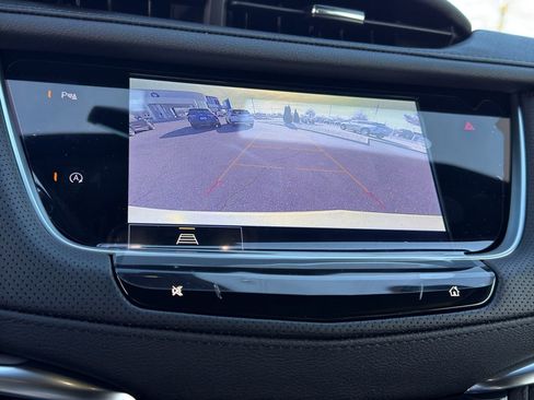 New 2026 Cadillac XT5 Luxury w/ LPO, Bronce Accent Package image 17