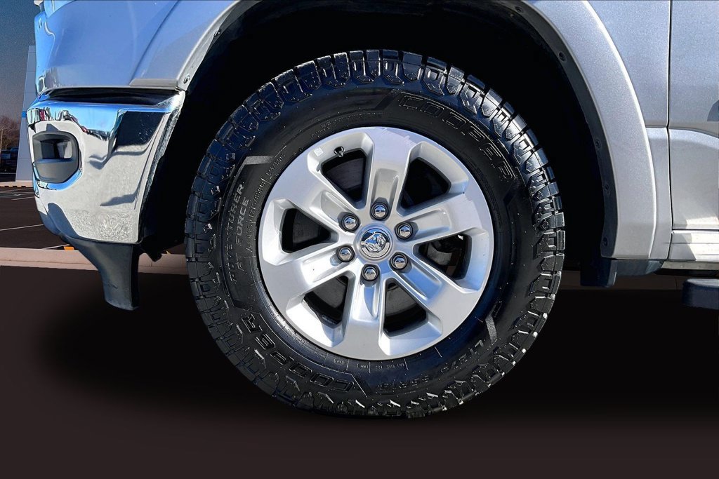 Used 2022 RAM 1500 Laramie AWD/4WD image 39