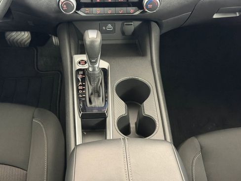 Used 2024 Nissan Altima 2.5 S image 17