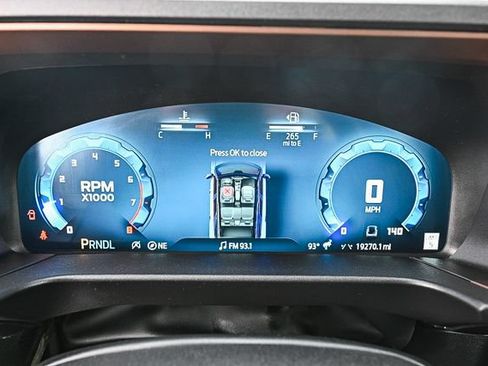 Certified 2025 Ford Bronco Sport Outer Banks w/ Outer Banks Tech Package+ AWD/4WD image 28
