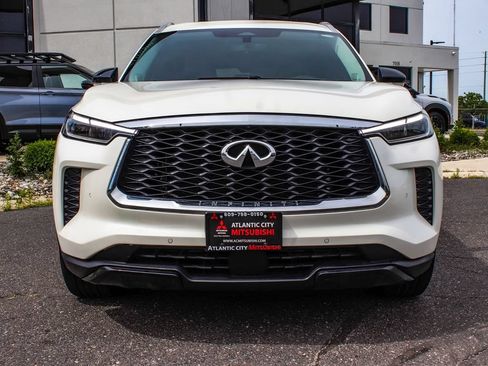 Used 2023 INFINITI QX60 Luxe w/ Vision Package AWD/4WD image 2