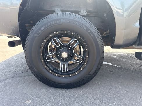 Used 2012 Toyota Tundra 4x4 CrewMax w/ TRD Off-Road Pkg image 11