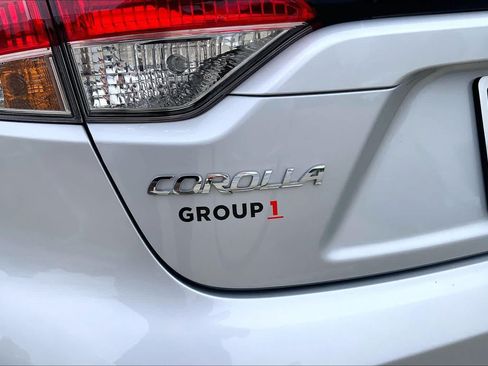Used 2024 Toyota Corolla LE FWD image 32