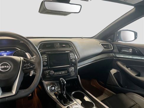 Used 2023 Nissan Maxima SR w/ Sport Mat Group image 25