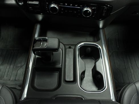 Used 2025 GMC Sierra 1500 SLT w/ SLT Premium Plus Package image 23