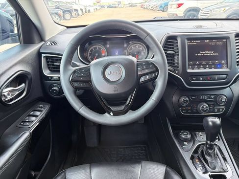 Used 2023 Jeep Cherokee Altitude Lux AWD/4WD image 13