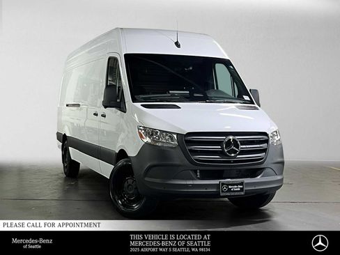 Used 2026 Mercedes-Benz Sprinter 2500 image 1