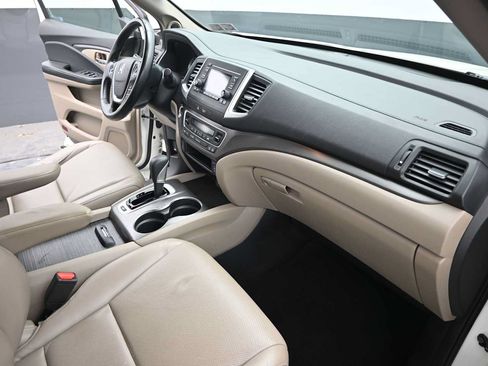 Used 2017 Honda Ridgeline RTL image 23