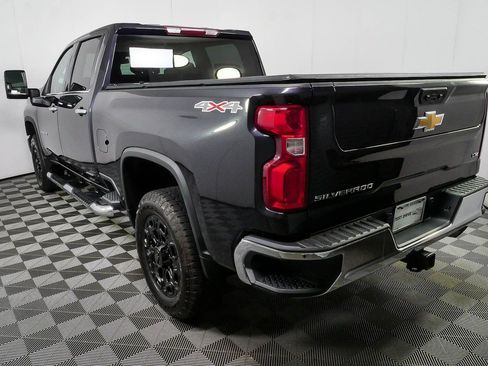 Used 2024 Chevrolet Silverado 2500 LTZ w/ LTZ Convenience Package AWD/4WD image 28