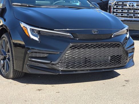 New 2026 Toyota Corolla SE image 8