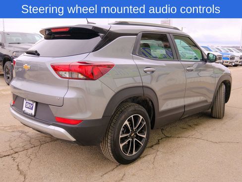 Used 2025 Chevrolet TrailBlazer LT image 8