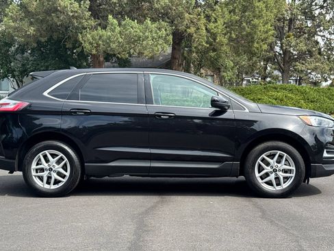 Used 2024 Ford Edge SEL AWD/4WD image 3