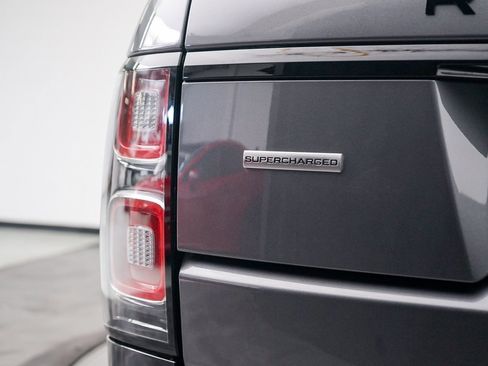 Used 2019 Land Rover Range Rover Supercharged image 15