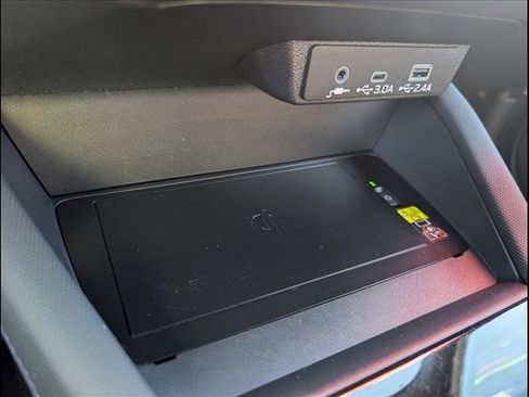 Used 2025 Subaru Forester Premium image 15