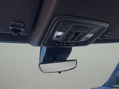 Used 2025 Chevrolet Silverado 1500 LTZ w/ LTZ Premium Package image 28