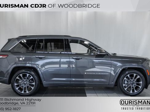 Certified 2023 Jeep Grand Cherokee Overland image 3