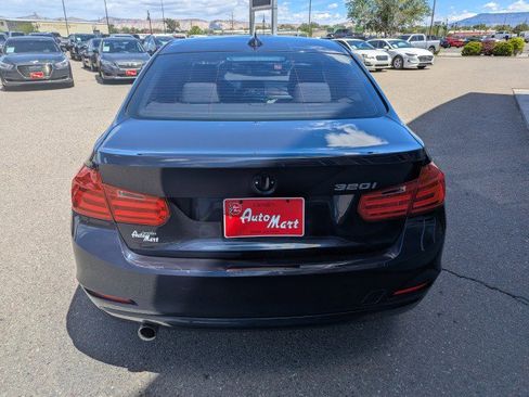 Used 2014 BMW 320i Sedan RWD image 4