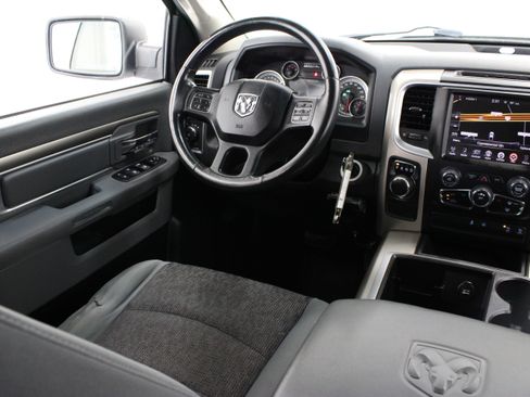Used 2014 RAM 1500 Lone Star RWD image 31