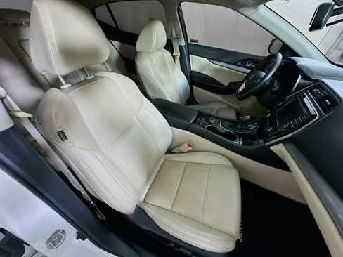 Used 2017 Nissan Maxima 3.5 SV image 30