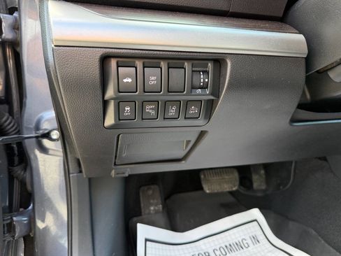 Used 2016 Subaru Legacy 3.6R Limited image 16