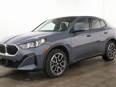 New 2025 BMW X2 xDrive28i w/ Premium Package
