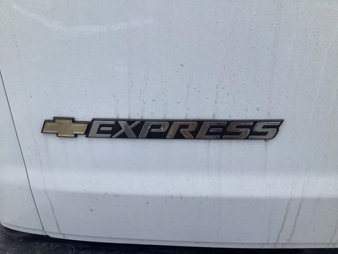 New 2025 Chevrolet Express 2500 Work Van image 15